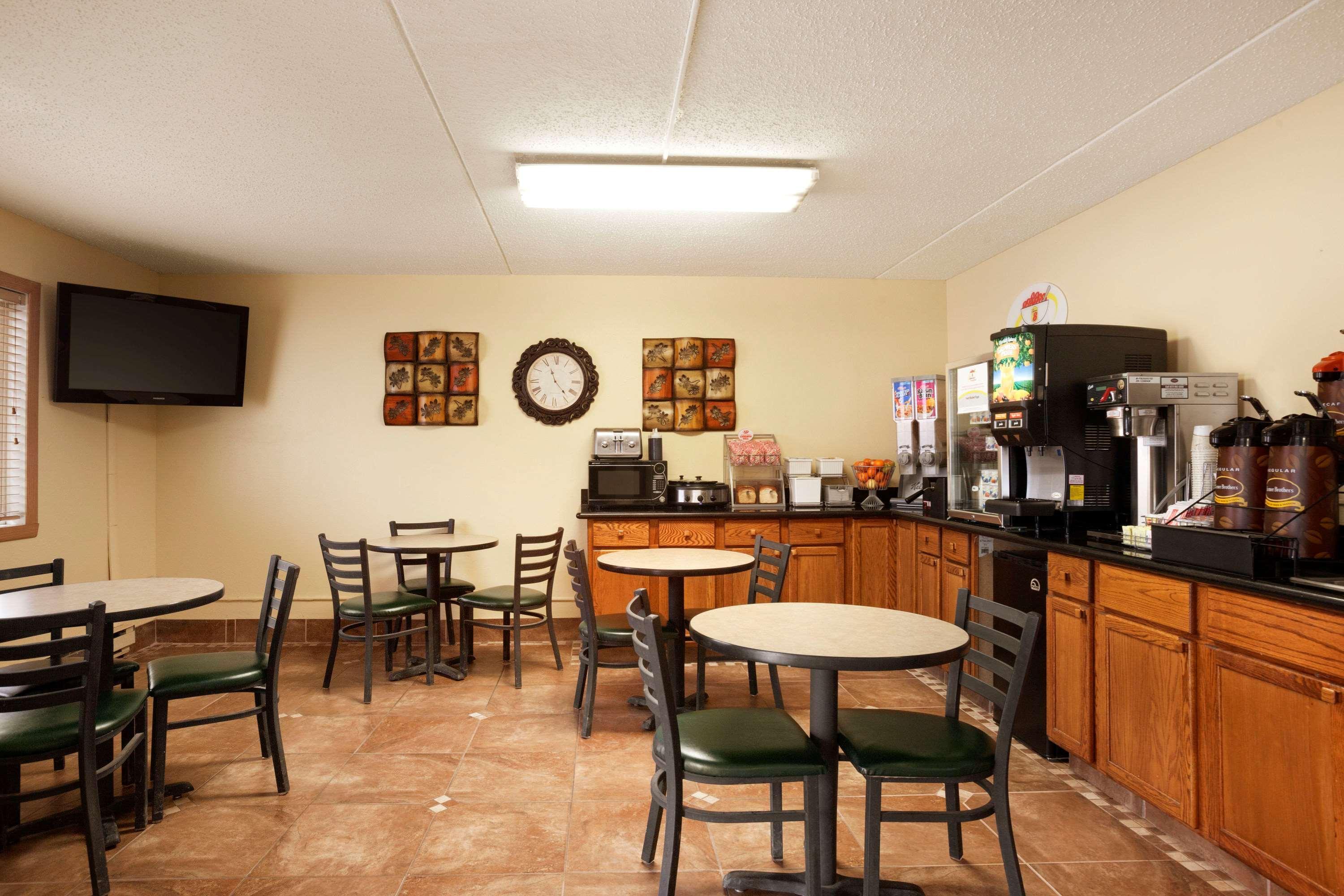 Motel Super 8 By Wyndham West Fargo Main Ave Nd Extérieur photo
